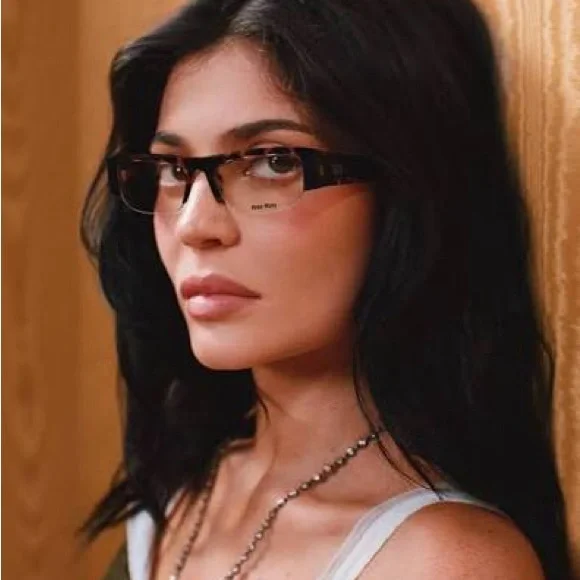 Miu Miu Tortoise Shell Glasses with Soft Pink Case - Picture 5 of 5